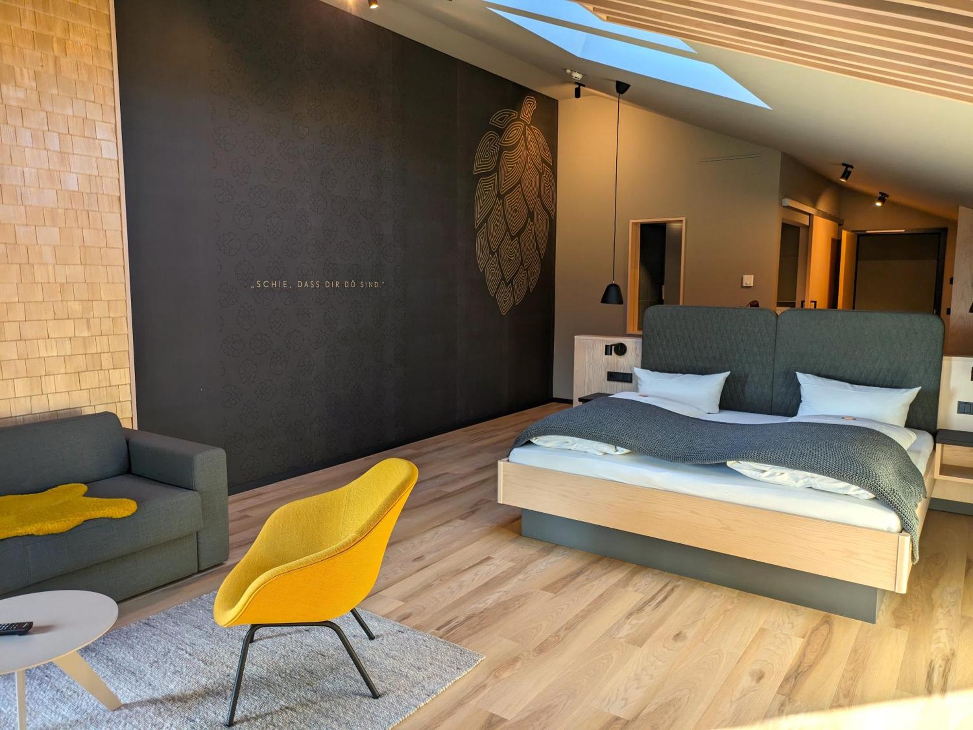 Hotel Zum Goldenen Hirsch 손토펜 외부 사진