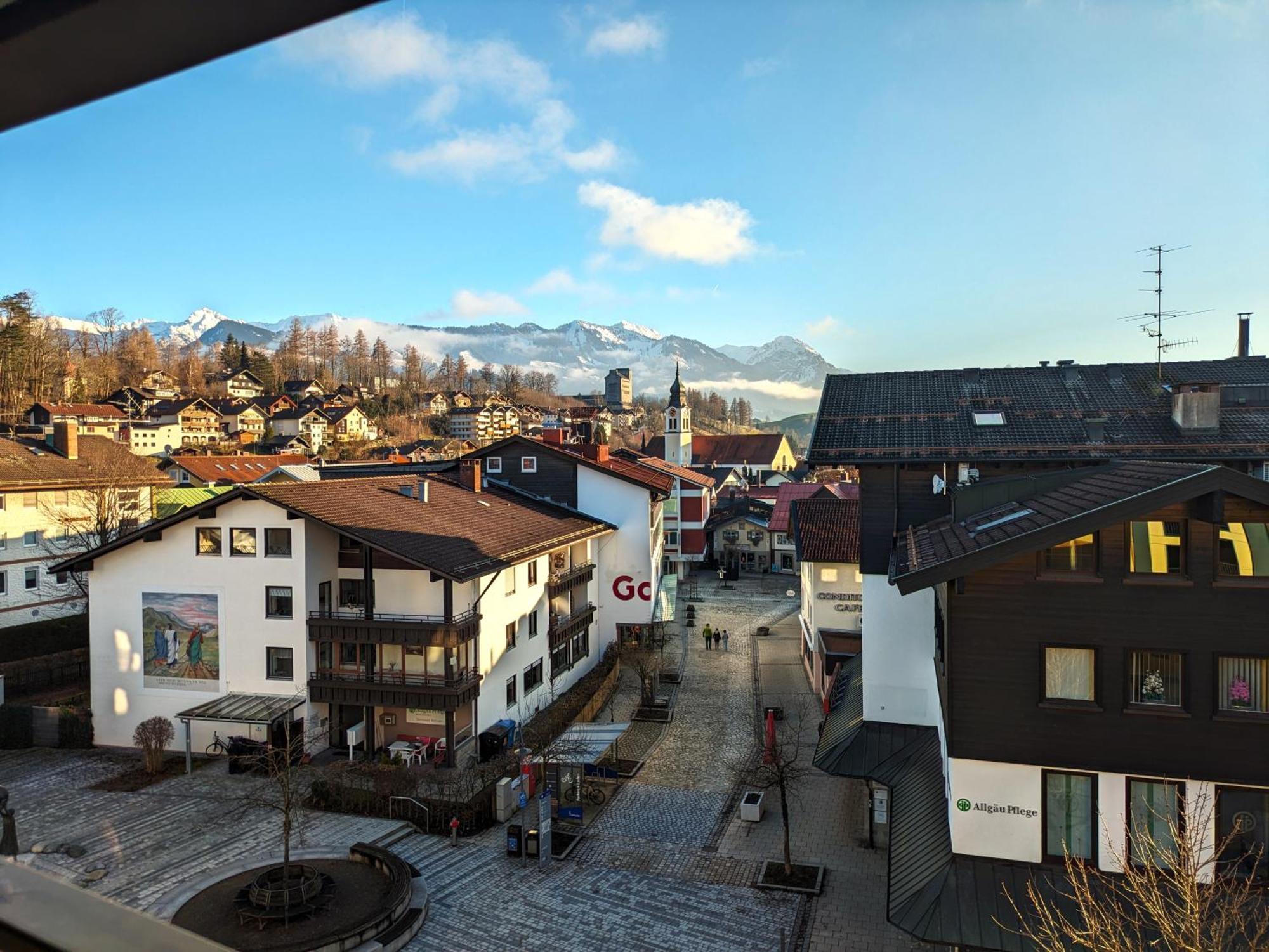 Hotel Zum Goldenen Hirsch 손토펜 외부 사진