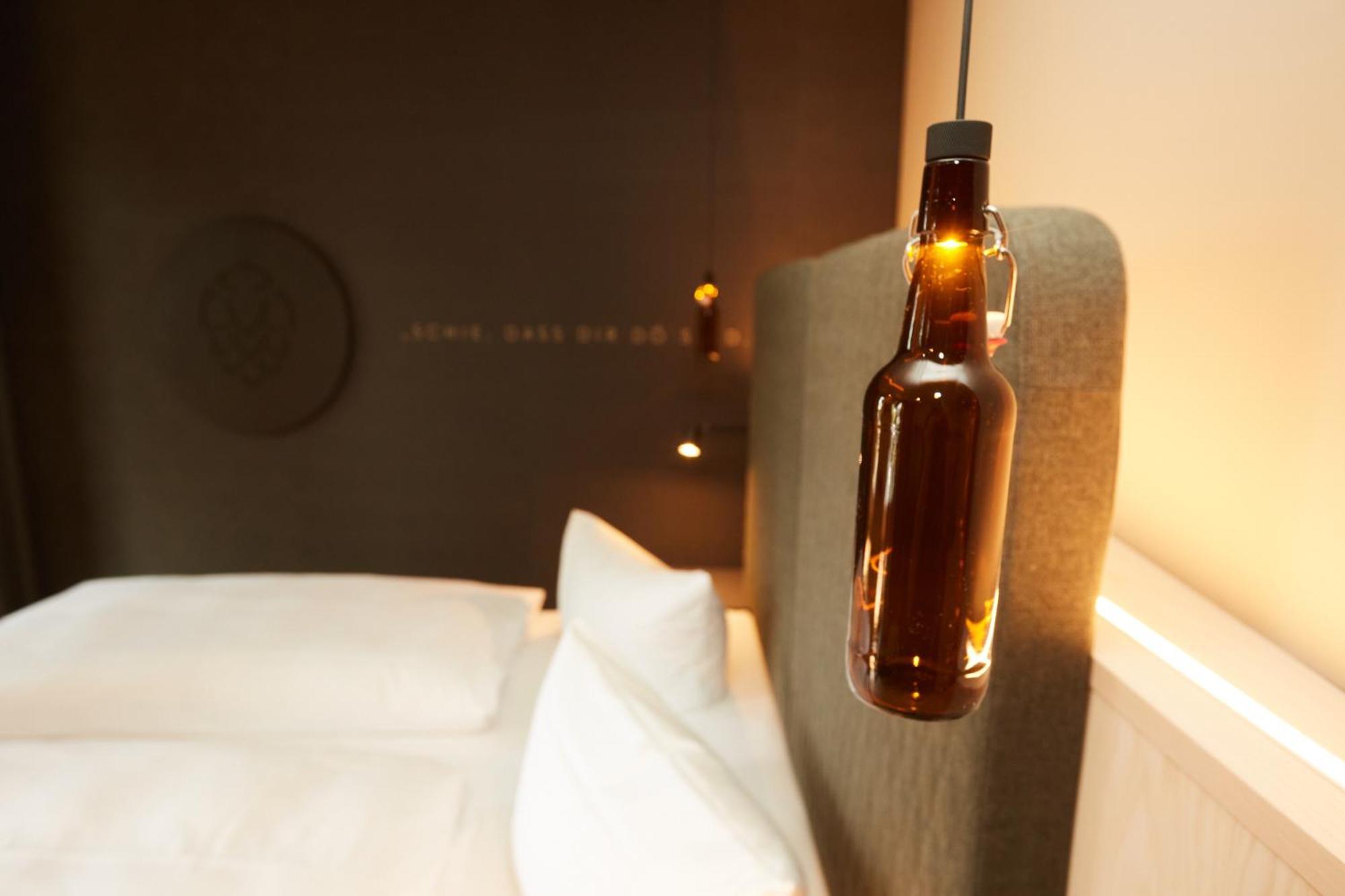 Hotel Zum Goldenen Hirsch 손토펜 외부 사진